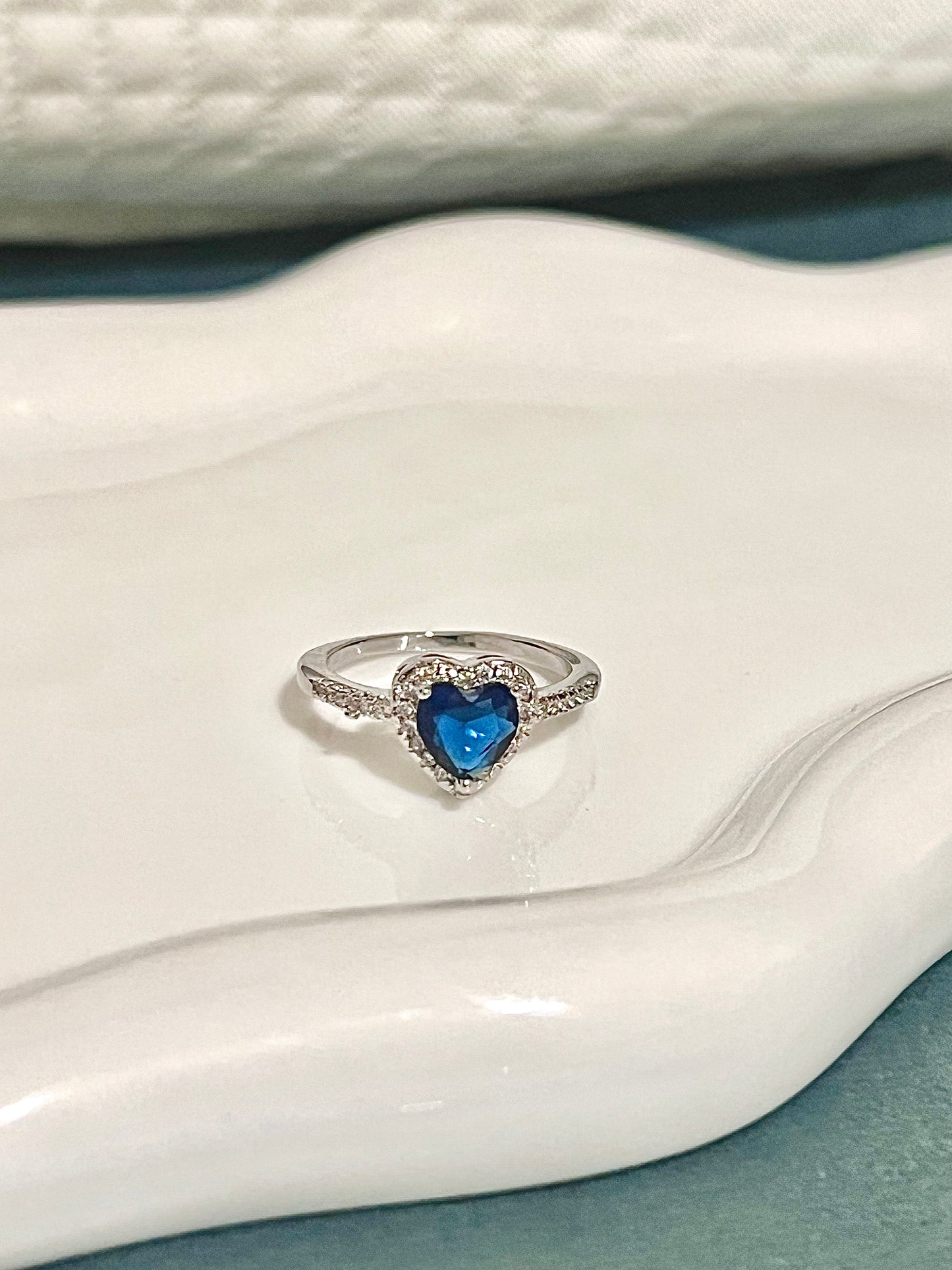 Anello Zaffiro